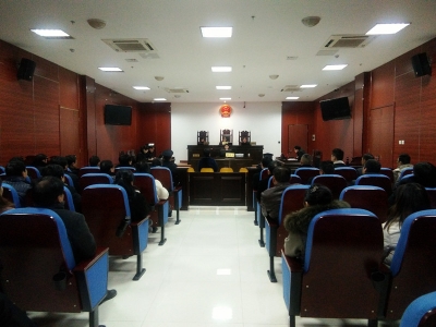 庐江：把警示教育前移到庭审一线