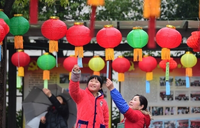 镜头｜元宵节：千家万户鱼龙舞