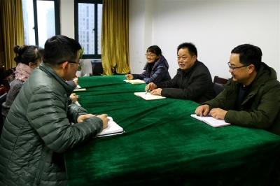 镜头│春节纪委仍在岗 监督执纪不停歇