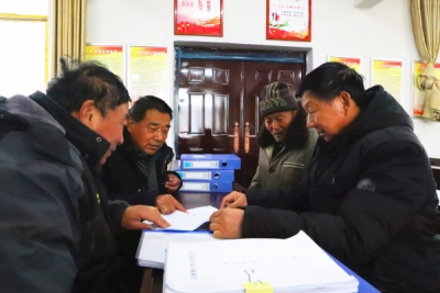镜头｜紧盯村级“小微权力” 把监督挺在前面