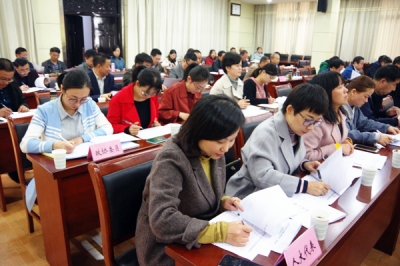 青阳：述责述廉述效不走过场 热辣提问让“一把手”红脸出汗
