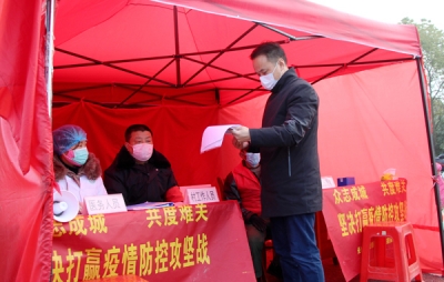 【纪检人·手记】请安息，爸！我一定不让您失望！