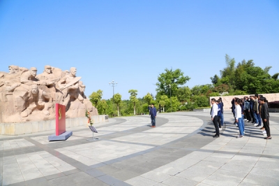 六安：重温红色历史  提升党建业务水平