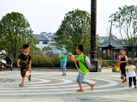 【镜头】离离暑云散 袅袅凉风起