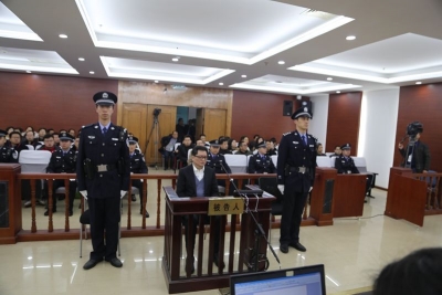 安徽省人民政府原秘书长杨敬农受审 被控受贿1000余万元