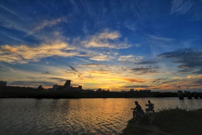 【镜头】走在泉河岸