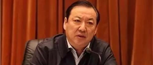 内蒙古自治区政府原党组成员、副主席白向群严重违纪违法被开除党籍和公职