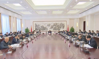 安徽省委召开常委会会议暨理论学习中心组学习会议