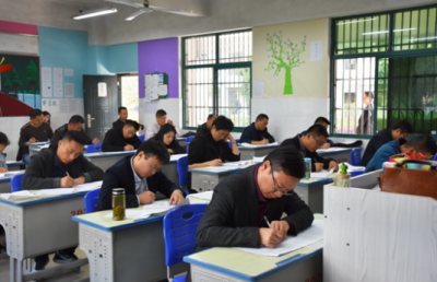 【镜头】芜湖县：理论测试促“两学一做”学深做实