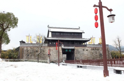 【镜头】雪景扮靓古城