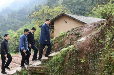 “这件事我要以钉钉子精神反反复复地去抓”——记习近平总书记在重庆专题调研脱贫攻坚