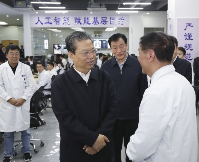 赵乐际:紧紧围绕党中央决策部署履行监督职责推进工作落实