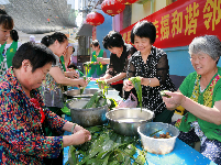 镜头│龙舟激荡 粽香情浓