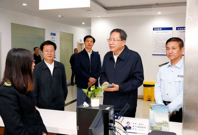 李锦斌深入铜陵、芜湖市调研加强和创新社会治理工作