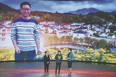 省委第四巡视组党支部集中收听收看中宣部追授李夏“时代楷模”发布仪式