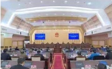 省十三届人大常委会第十三次会议闭幕 李锦斌讲话