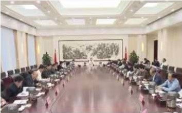 李锦斌：迅速掀起学习宣传贯彻十九届四中全会精神热潮