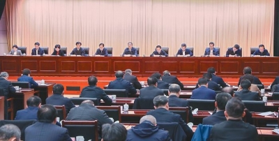 省委召开深入学习贯彻习近平总书记关于扶贫工作重要论述对标对表“回头看”深入扎实抓整改推进会