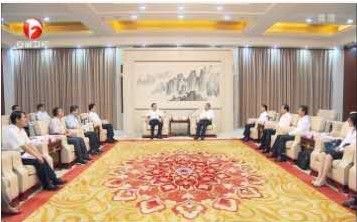 李锦斌李国英与国务院扶贫开发领导小组第11督查组举行工作座谈