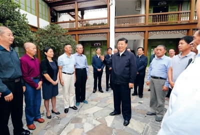 习近平：贯彻落实新时代党的组织路线 不断把党建设得更加坚强有力