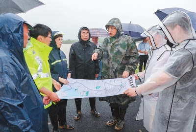 坚决打赢防汛救灾这场硬仗——省领导深入一线靠前指挥防汛救灾工作纪实