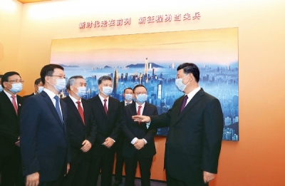 习近平：国家中长期经济社会发展战略若干重大问题