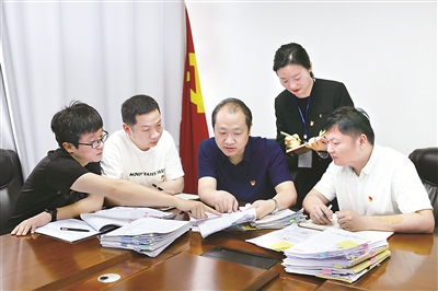 【中国纪检监察报】安徽聚焦脱贫、人防、教育等重点领域分层分类治理系统性问题