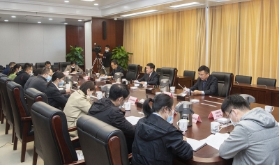 省纪委通报五年来全省全面从严治党、党风廉政建设和反腐败斗争情况