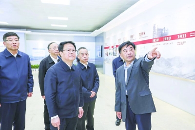 郑栅洁赴马鞍山市调研