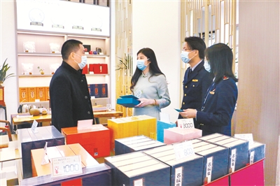 【中国纪检监察报】公开通报典型案例 紧盯隐形变异问题 坚持系统施治 开新局从抓作风开始