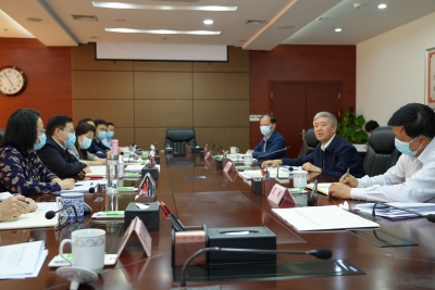 刘海泉赴省国资委调研 坚持不懈把省属企业全面从严治党向纵深推进