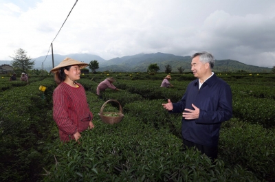 李希在云南调研时强调　持续抓好主题教育和教育整顿　把对“两个确立”“两个维护”的深刻领悟转化为纪检监察工作高质量发展实际成效