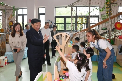 韩俊王清宪深入合肥市看望慰问少年儿童  用心用情呵护少年儿童身心健康 着力培养德智体美劳全面发展的社会主义建设者和接班人