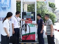 镜头 | 拧紧安全生产“责任阀”