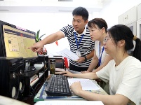 镜头 | 坚守节点纠治“四风”