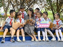 镜头 | 尊师重教 共沐师恩