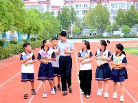 镜头 | 尊师重教 共沐师恩