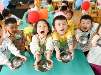 镜头|珍惜粮食  拒绝“剩”宴