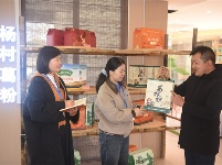 镜头 | 深化运用群众点题机制