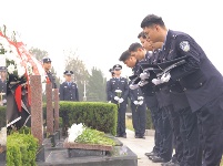 镜头｜清明时节雨纷纷