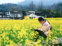 镜头｜清明时节雨纷纷