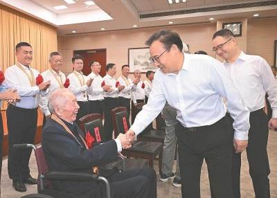 梁言顺与我省赴京参加庆祝中国共产党成立105周年活动人员座谈交流
