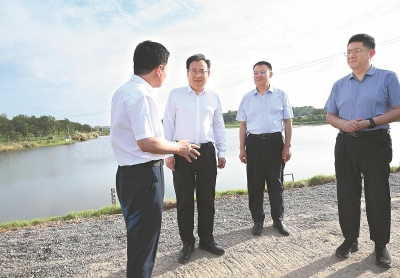 梁言顺在铜陵、安庆调研督导台风“巴威”防范应对工作时强调 坚持人民至上生命至上 全力打好防汛防台风硬仗