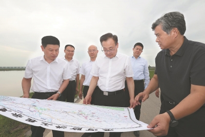 梁言顺在阜阳市调研检查防汛工作时强调 绷紧思想之弦坚持防范在前 坚决筑牢防汛救灾坚固防线