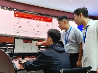 镜头|监督推动政务公开