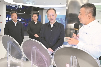 李乐成调研长鑫科技并主持召开座谈会