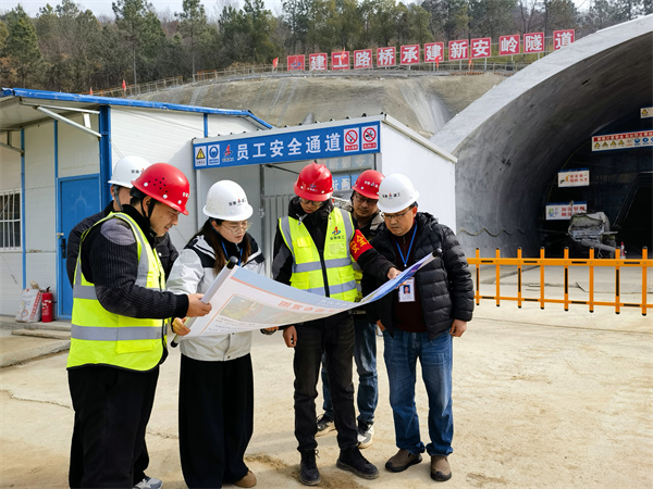 镜头 | 学思践悟 挺膺担当
