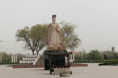 界首：强化四项举措 抓好春节期间作风建设