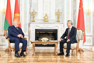 李希对白俄罗斯进行正式友好访问