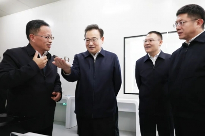 梁言顺在蚌埠市调研并宣讲党的二十届四中全会精神时强调  加快建设现代化产业体系 巩固壮大实体经济根基